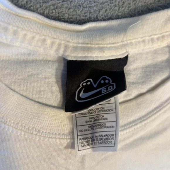 Vintage Nike 6.0 White and green tee - Picture 3 of 5